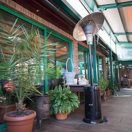 Royal Casa de hóspedes Bytca